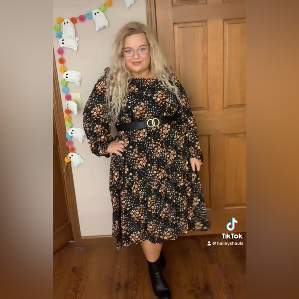 Mindy Mae’s floral dress